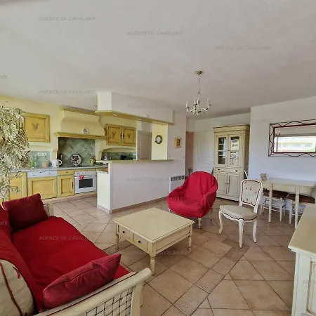 T3 Au Centre De Avec Parking, Clim, Wifi, Proche Cavalaire-sur-Mer